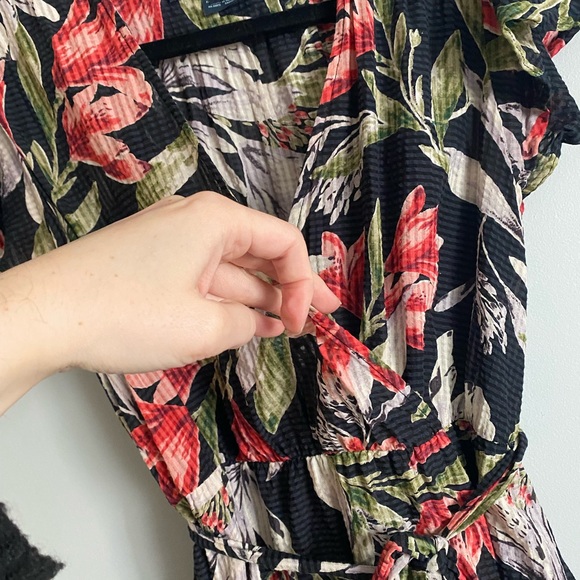 French Connection floral wrap mini dress - Picture 5 of 14